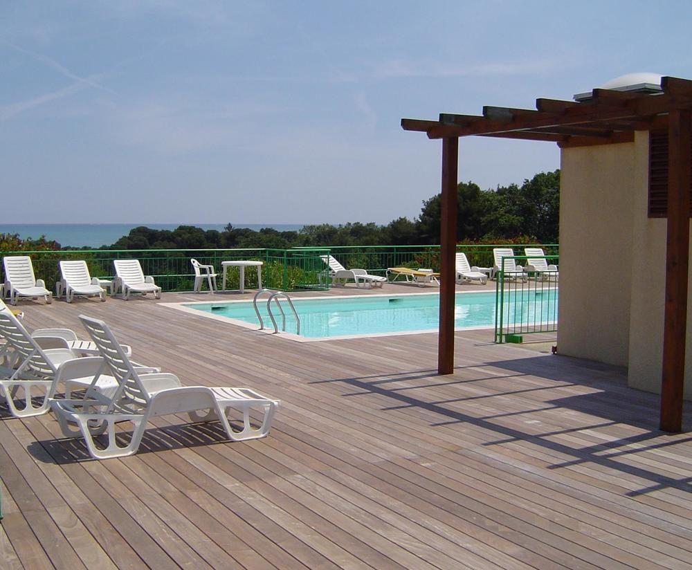 Inter-Hotel Sea Side Park Villeneuve-Loubet Buitenkant foto